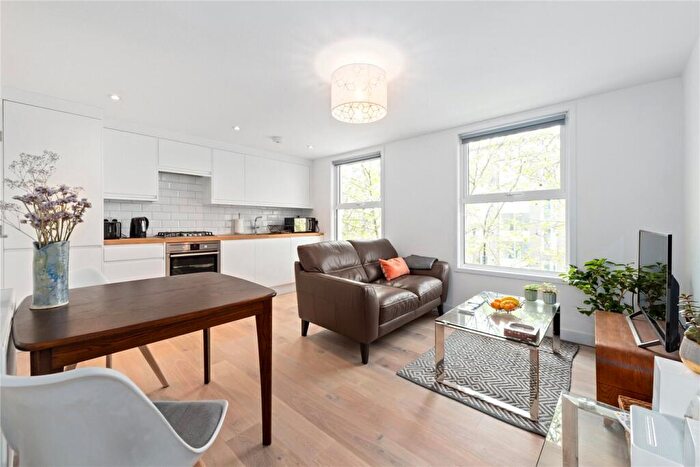 1 Bedroom Apartment To Rent In New Cross Road, London, SE14