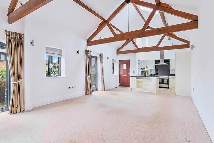 2 Bedroom Bungalow For Sale In Home Farm Place, Merstham Village, RH1