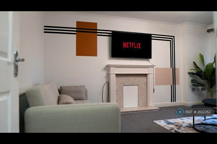 6 Bedroom Detached House To Rent In Cranborne Avenue, Westcroft, Milton Keynes, MK4