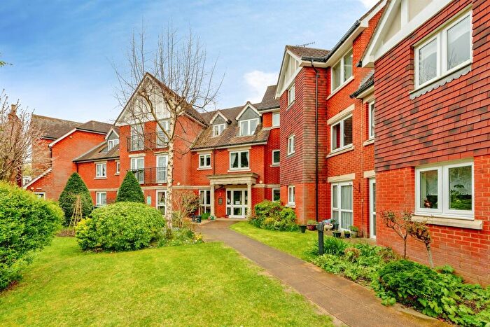 1 Bedroom Retirement Property For Sale In Linkfield Lane, Redhill, RH1