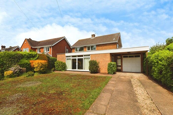 3 Bedroom Detached House For Sale In Heighington Road, Canwick, LN4