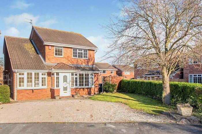 4 Bedroom Detached House To Rent In Gladstone Close, Hinckley, Leicestershire, LE10
