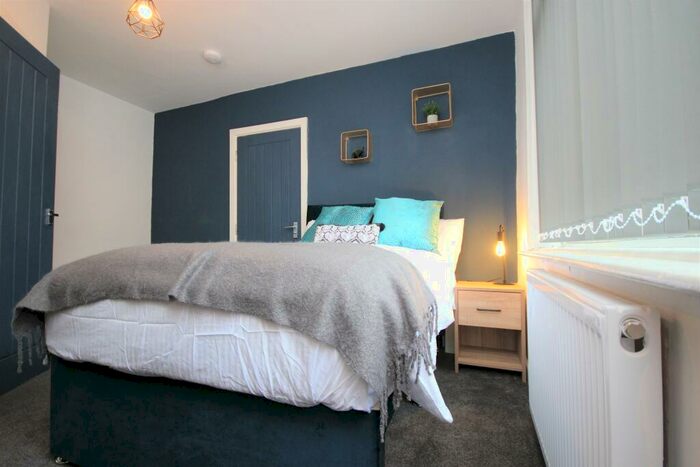 1 Bedroom House To Rent In Old Road, M35