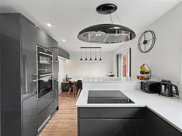 4 Bedroom Semi Detached House For Sale In Sandown Drive, Rainham, Kent, ME8