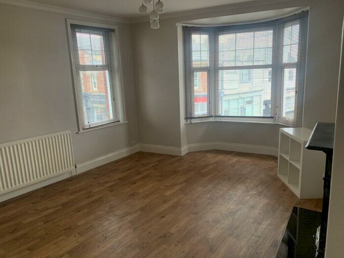 2 Bedroom Apartment To Rent In Percy Street, Tynemouth, Tyne And Wear, NE30