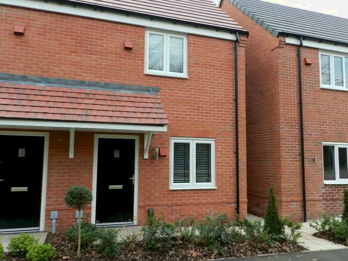 2 Bedroom Semi-Detached House To Rent In Mansfield Road, Nottingham, Nottinghamshire, NG5