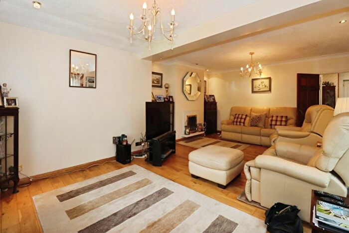 3 Bedroom Semi-Detached House For Sale In Rannoch Road, Bristol, Avon, BS7