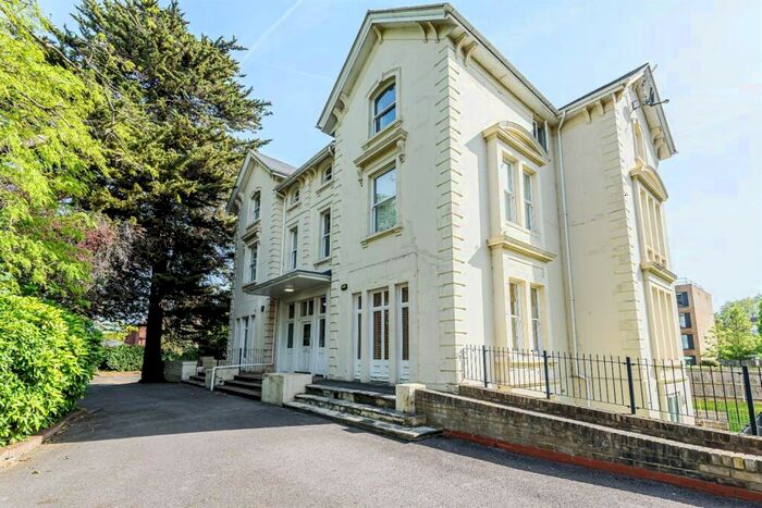 2 Bedroom Apartment To Rent In Kendrick Road, Reading, RG1