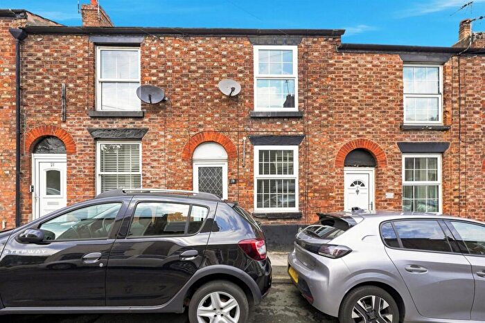 2 Bedroom Terraced House For Sale In Barton Street, Macclesfield, SK11
