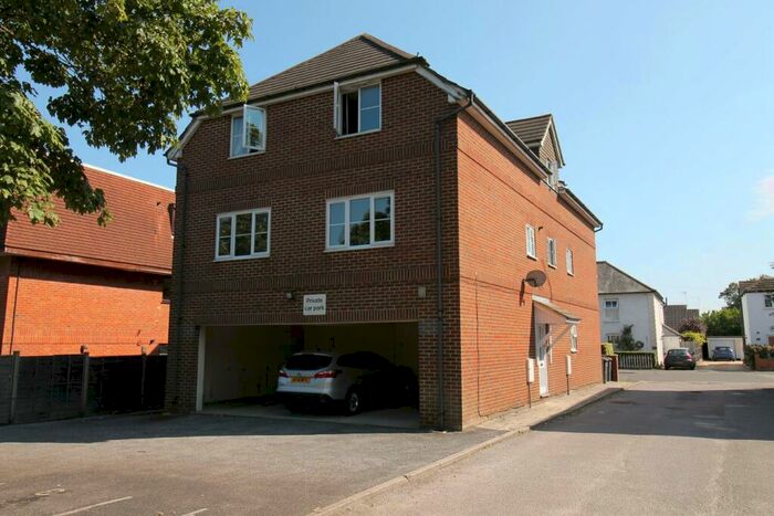 2 Bedroom Apartment To Rent In Wessex Court, Albert Street, Fleet, GU51