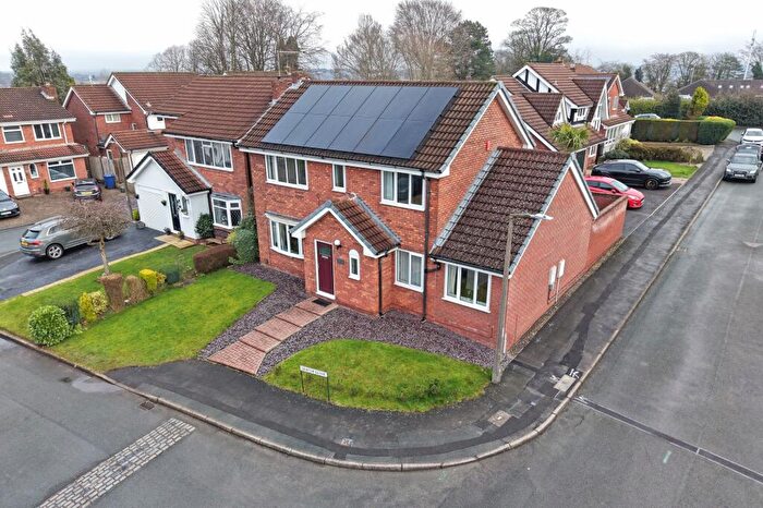 4 Bedroom Detached House For Sale In Denton Close, Westbury Park, ST5