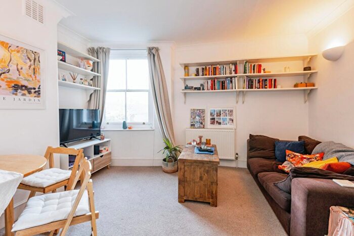 1 Bedroom Flat To Rent In Cloudesley Mansions, N1