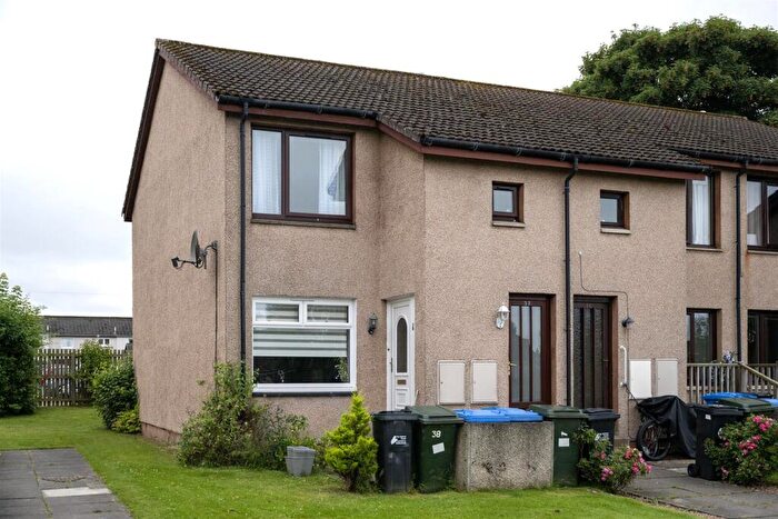 1 Bedroom Flat For Sale In Hilton Crescent, Inverness, IV2