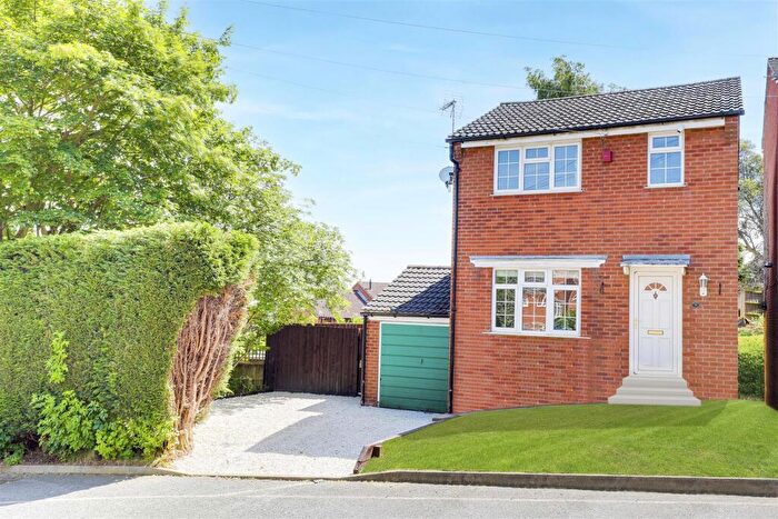 3 Bedroom Detached House To Rent In Dellwood Close, Carlton, Nottinghamshire, NG4