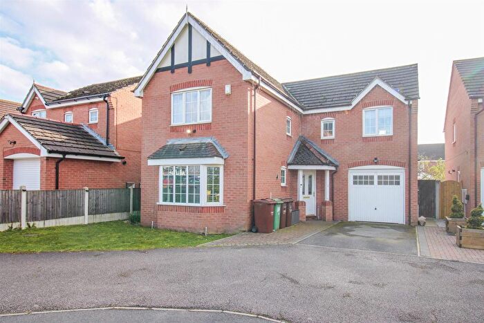 4 Bedroom Detached House For Sale In Elder Way, South Hiendley, Barnsley, S72