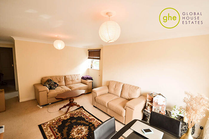 2 Bedroom Flat To Rent In Cadnam Lodge, Isle Of Dogs, London, E14