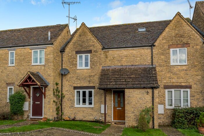 3 Bedroom Terraced House For Sale In The Oaks, Kemble, Cirencester, GL7