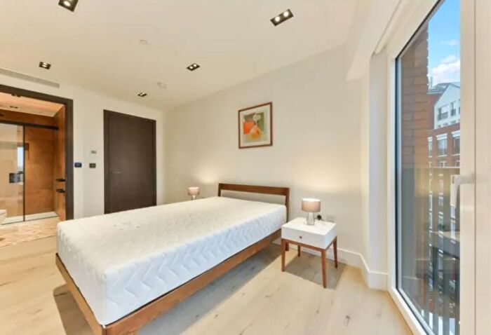 2 Bedroom Flat For Sale In Exchange Gardens, Vauxhall, SW8