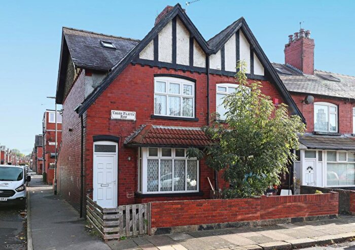 3 Bedroom Terraced House To Rent In Cross Flatts Row, Leeds, LS11