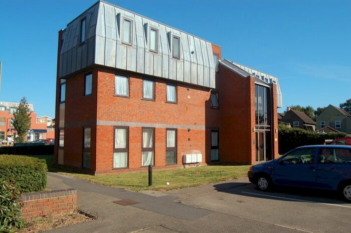 1 Bedroom Flat To Rent In Church Road, Egham, TW20