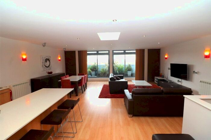 2 Bedroom Flat To Rent In Fleet Street, Birmingham, B3