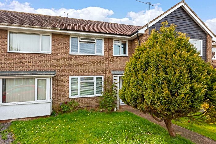 3 Bedroom Terraced House For Sale In The Lawns., Sompting, Lancing, BN15