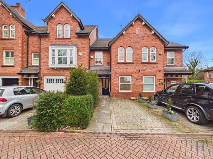 3 Bedroom Mews To Rent In Broadacre Place, Alderley Edge, SK9