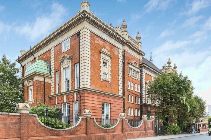 2 Bedroom Penthouse To Rent In Bramshaw Road, Hackney, London, E9