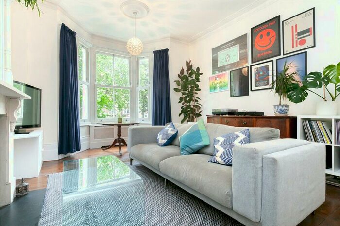 2 Bedroom Apartment To Rent In Petherton Road, Islington, N5