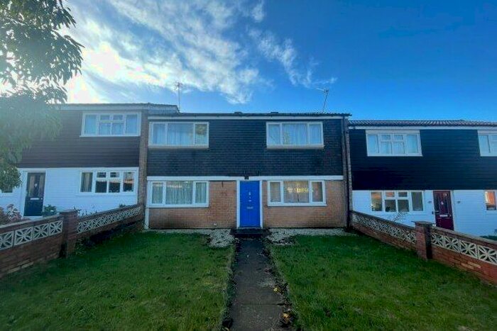 3 Bedroom Property To Rent In Mallard Croft, Lichfield, WS13