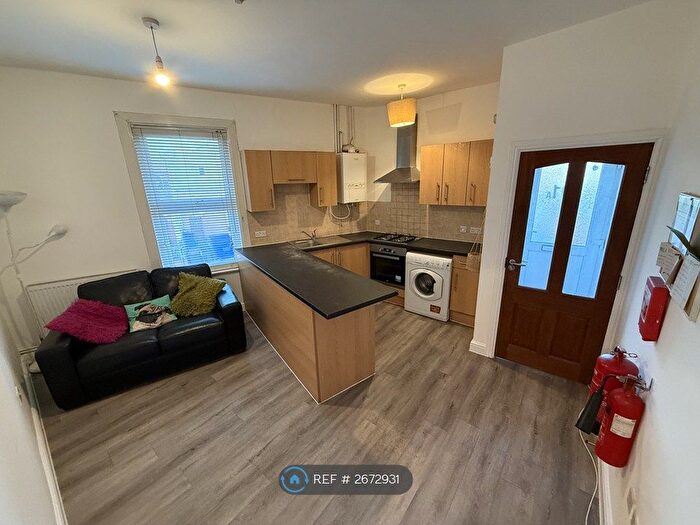 4 Bedroom Flat To Rent In Gloucester Road, Bishopston, Bristol, BS7