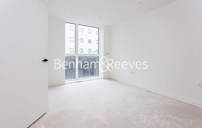 1 Bedroom Flat To Rent In Habito, Hounslow, TW3