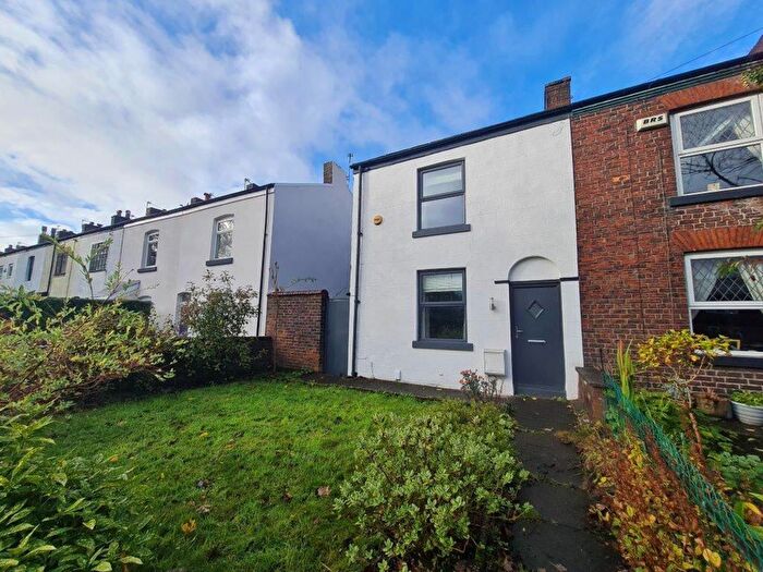 2 Bedroom End Of Terrace House For Sale In Moss Lane, Whitefield, M45