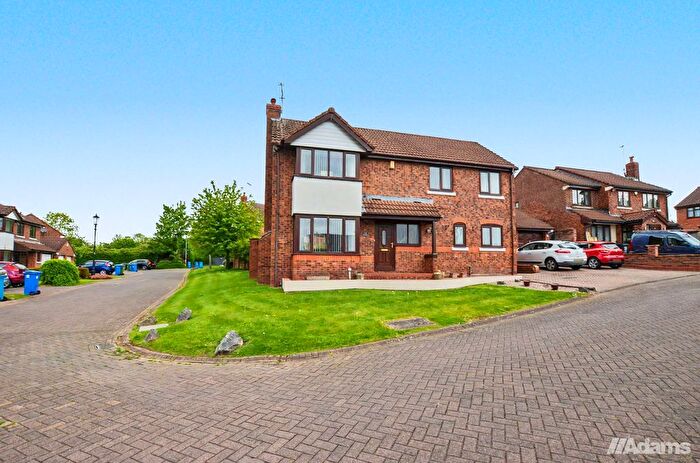 4 Bedroom Detached House For Sale In Kings Meadow, Norton, WA7