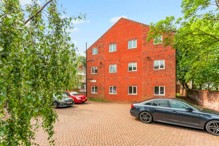 1 Bedroom Apartment To Rent In Charlotte Court, Halton, LS15