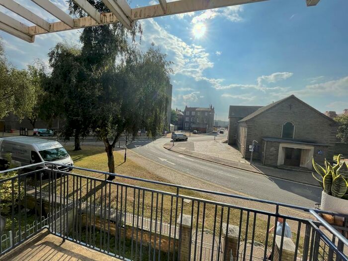 2 Bedroom Maisonette To Rent In Greyfriars Way, Great Yarmouth, NR30