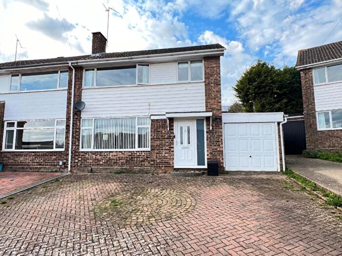 3 Bedroom Semi-Detached House For Sale In No Chain - John Smith Avenue, Rothwell, NN14