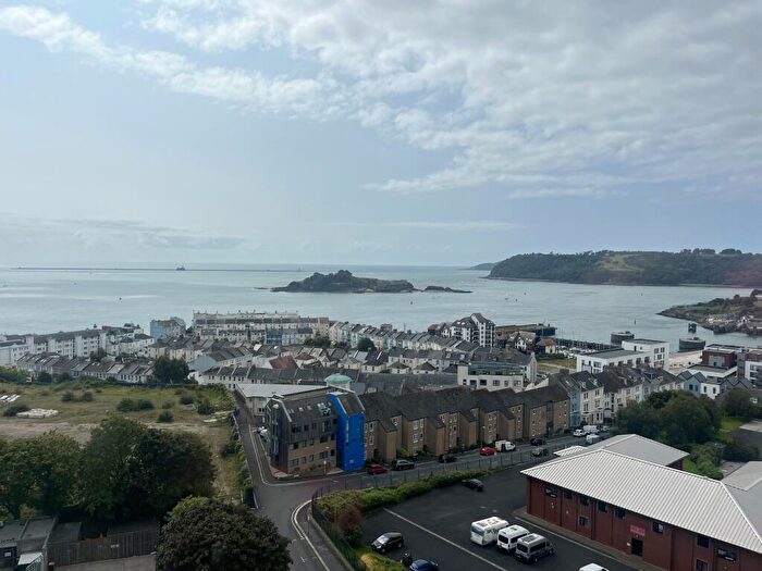 2 Bedroom Flat To Rent In Chichester House, The Hoe, PL1