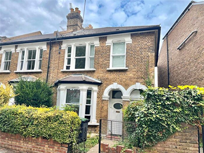 4 Bedroom End Of Terrace House To Rent In Trinity Road, London, N22