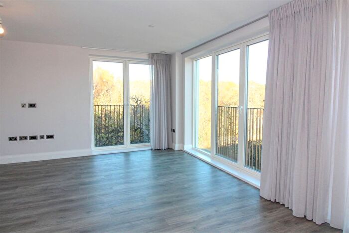 2 Bedroom Property To Rent In Linden Park Road, The Potteries Linden Park Road, TN2
