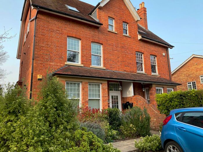 1 Bedroom Flat To Rent In Woodcote Road, Caversham, Reading, RG4