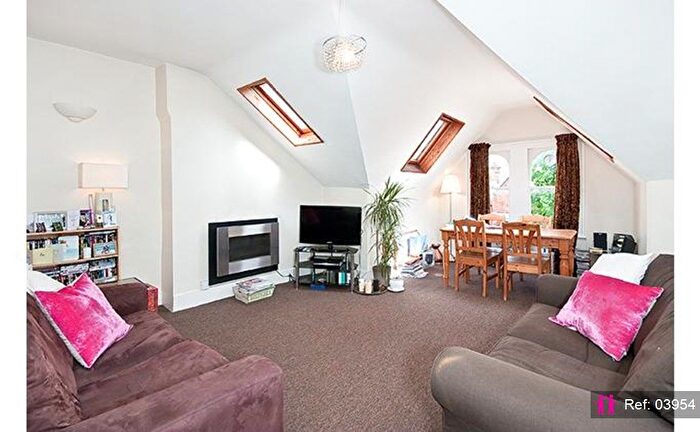 1 Bedroom Flat To Rent In Streathbourne Road, London, SW17