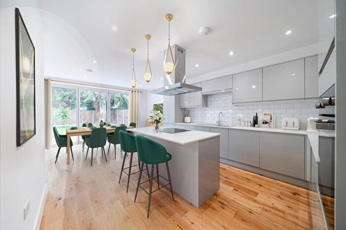 4 Bedroom Semi-Detached House For Sale In Acacia Avenue, Ruislip, HA4