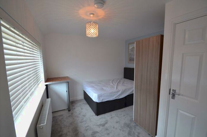 House Of Multiple Occupation To Rent In Gamston Walk, Corby, NN18