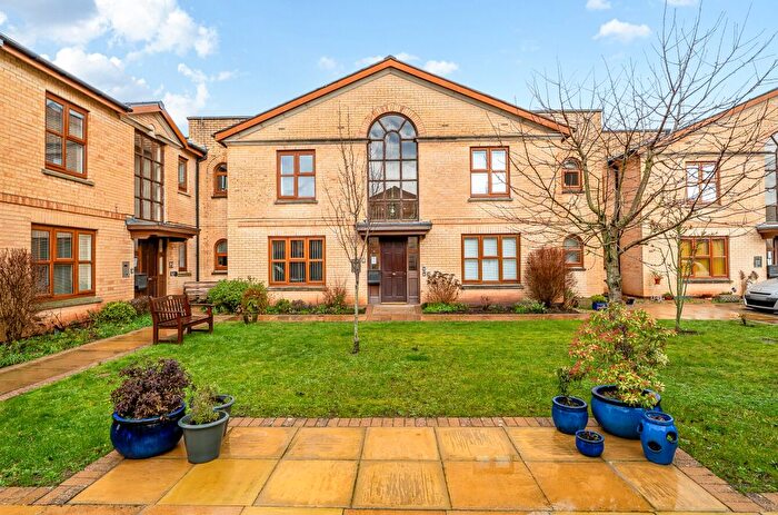 2 Bedroom Flat For Sale In Parsonage Court, Bishops Hull, Taunton, Somerset, TA1