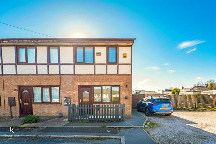 2 Bedroom End Of Terrace House To Rent In Lock Close, Heywood, OL10