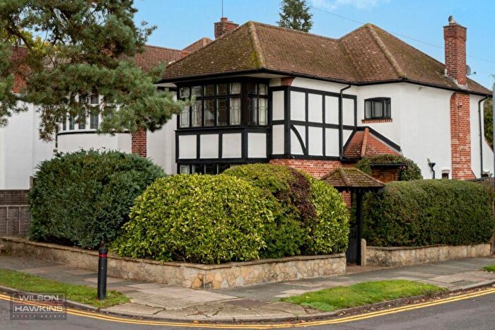 3 Bedroom Detached House For Sale In Anselm Road, Pinner, HA5