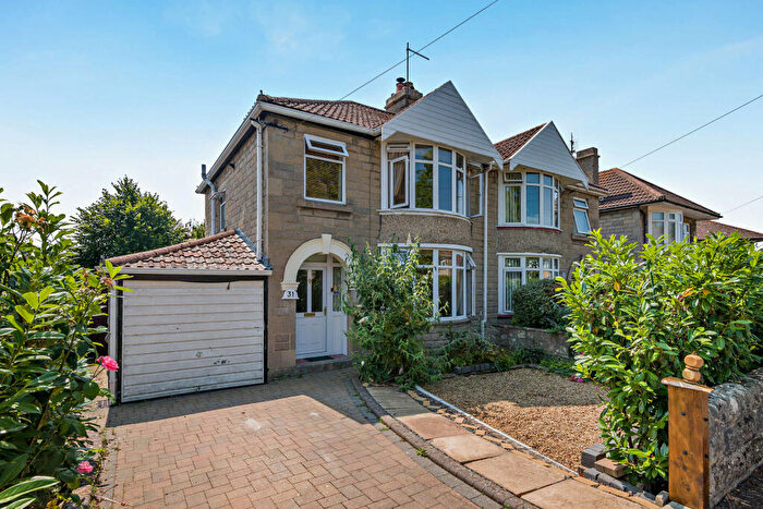3 Bedroom Semi-Detached House For Sale In The Croft, Trowbridge, BA14