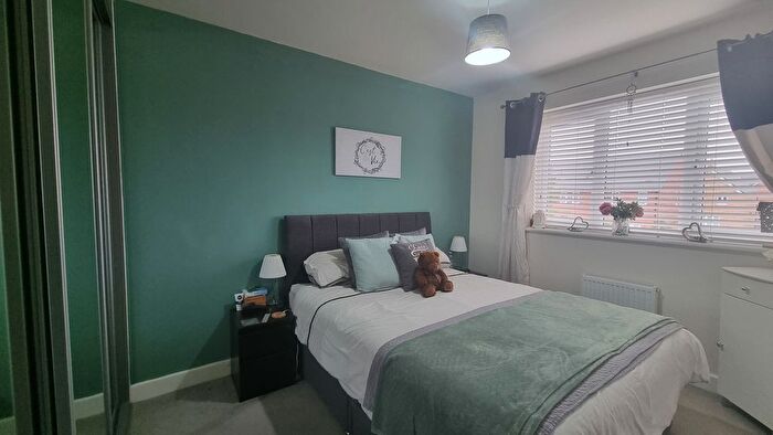4 Bedroom Detached House For Sale In Moorhen Grove, Southam, CV47