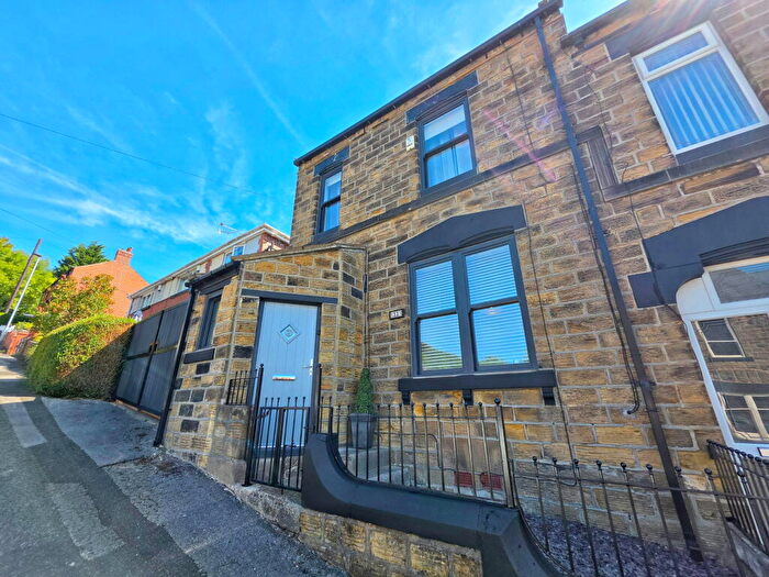 3 Bedroom End Of Terrace House For Sale In Clarkson Street, Worsbrough, Barnsley, S70